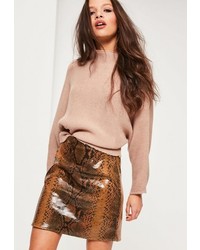 Светло-коричневая юбка со змеиным рисунком