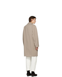 Светло-коричневое длинное пальто от Lemaire