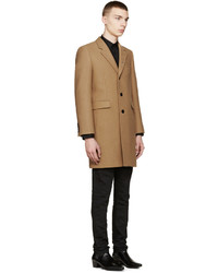 Светло-коричневое длинное пальто от Saint Laurent