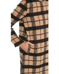 Женское светло-коричневое пальто в шотландскую клетку от BB Dakota