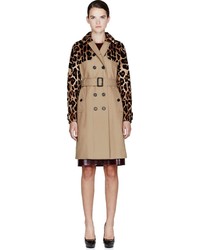 Женское светло-коричневое пальто с леопардовым принтом от Burberry