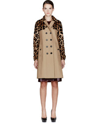 Женское светло-коричневое пальто с леопардовым принтом от Burberry
