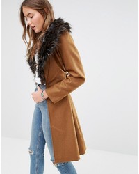Светло-коричневое пальто с меховым воротником от Brave Soul