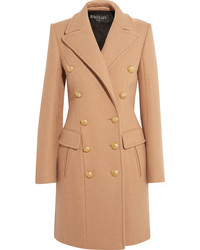 Женское светло-коричневое пальто от Balmain