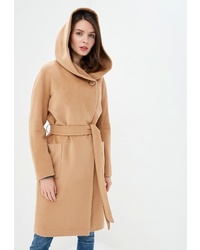 Женское светло-коричневое пальто от La Reine Blanche