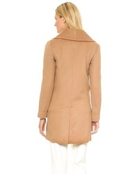 Женское светло-коричневое пальто от L'Agence