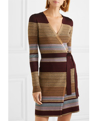 Светло-коричневое платье-свитер в горизонтальную полоску от Diane von Furstenberg