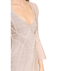 Светло-коричневое платье от Herve Leger