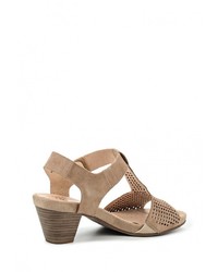 Светло-коричневые босоножки на каблуке от Caprice
