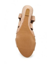 Светло-коричневые босоножки на танкетке от Anesia