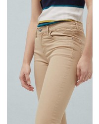 Светло-коричневые джинсы скинни от Mango
