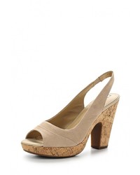 Светло-коричневые замшевые босоножки на каблуке от Geox