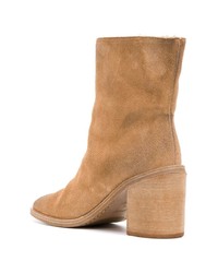 Светло-коричневые замшевые ботильоны от Marsèll