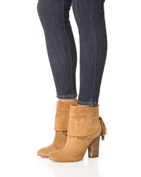 Светло-коричневые замшевые ботильоны от Sigerson Morrison