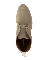 Светло-коричневые замшевые ботинки дезерты от Common Projects