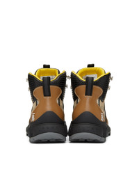 Женские светло-коричневые замшевые ботинки на шнуровке в клетку от Burberry