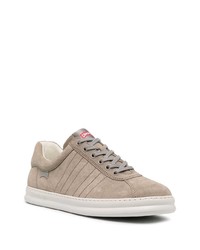 Мужские светло-коричневые замшевые низкие кеды от Camper