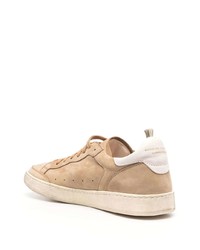 Мужские светло-коричневые замшевые низкие кеды от Officine Creative