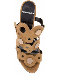 Светло-коричневые замшевые сабо от Pierre Hardy