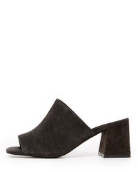 Светло-коричневые замшевые сабо от Jeffrey Campbell