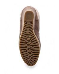 Светло-коричневые замшевые сапоги от Wellspring