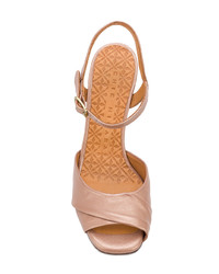 Светло-коричневые кожаные босоножки на каблуке от Chie Mihara