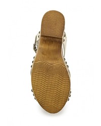 Светло-коричневые кожаные босоножки на каблуке от Coolway