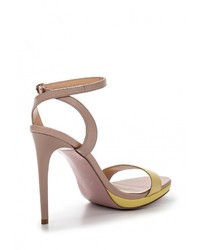 Светло-коричневые кожаные босоножки на каблуке от Dali