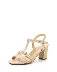 Светло-коричневые кожаные босоножки на каблуке от Vivian Royal