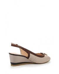 Светло-коричневые кожаные босоножки на танкетке от Ascalini