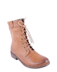 Светло-коричневые кожаные ботинки на шнуровке
