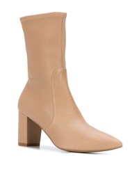 Светло-коричневые кожаные полусапоги от Stuart Weitzman