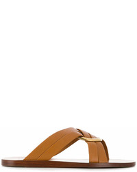 Светло-коричневые кожаные сандалии на плоской подошве с украшением от Chloé