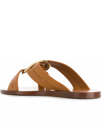 Светло-коричневые кожаные сандалии на плоской подошве с украшением от Chloé