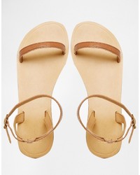 Светло-коричневые кожаные сандалии на плоской подошве от Asos