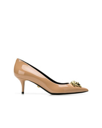 Светло-коричневые кожаные туфли с украшением от Versace
