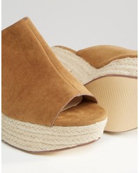 Светло-коричневые сабо от Boohoo