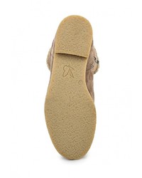 Светло-коричневые сапоги от Caprice