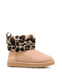 Светло-коричневые угги от UGG Australia