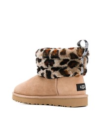 Светло-коричневые угги от UGG Australia
