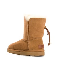 Светло-коричневые угги от UGG Australia