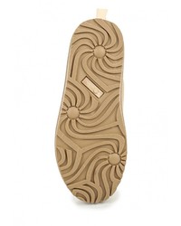 Светло-коричневые угги от Queen Vivi