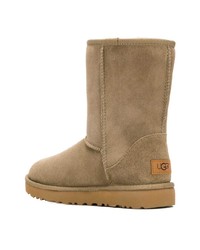 Светло-коричневые угги от UGG Australia