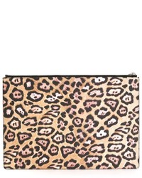 Светло-коричневый замшевый клатч с леопардовым принтом от Givenchy