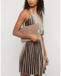 Светло-коричневый клатч от Lavand