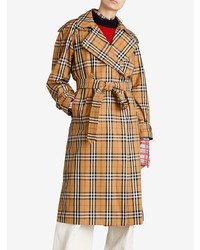 Женский светло-коричневый плащ в клетку от Burberry