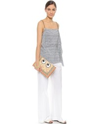 Светло-коричневый соломенный клатч от Anya Hindmarch