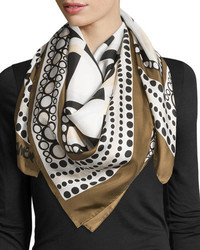 Светло-коричневый шелковый шарф с принтом