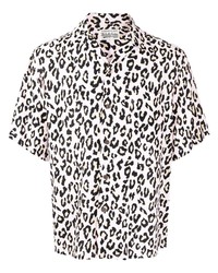 Светло-фиолетовая рубашка с коротким рукавом с леопардовым принтом