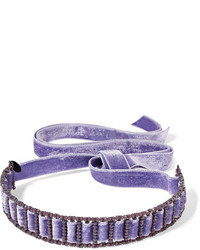 Светло-фиолетовое бархатное ожерелье-чокер от Erickson Beamon